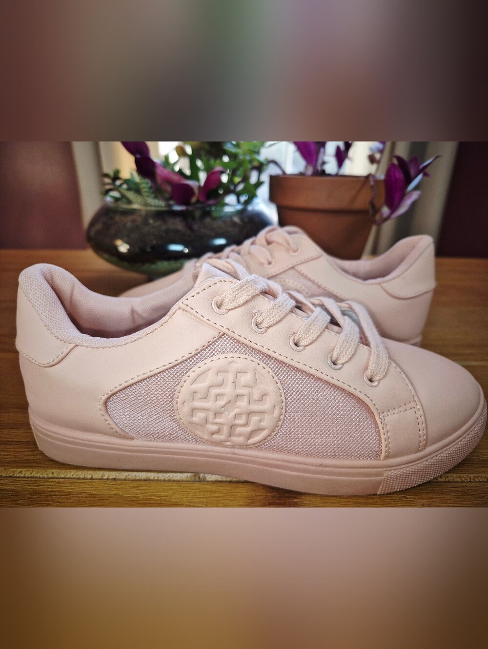 C Est 1946 Light Pink Sneakers -‎ Size 7.5